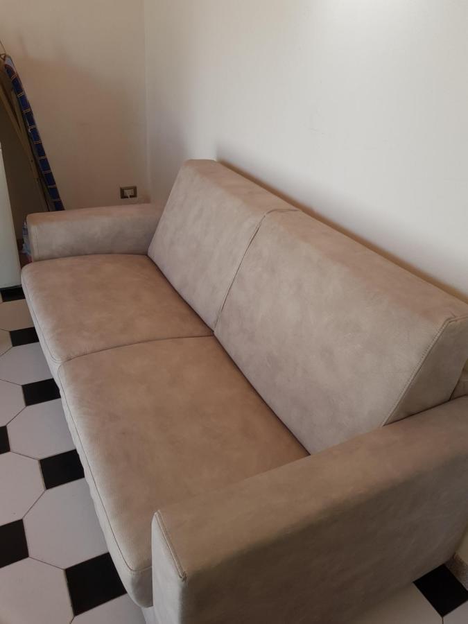 Appartamento Stangoni Badesi Exteriör bild